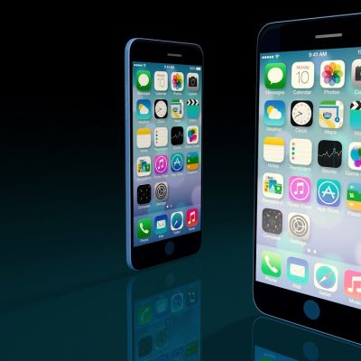 手机屏幕上 3d模型网 App 的模型详情页，尺寸标注与文件格式标签清晰可见，背景是奶白色的柔光桌面